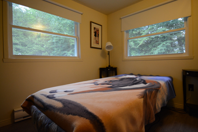 Bedroom with double bed